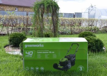 аккумуляторная газонокосилка Greenworks GD40LM46SP: коробка