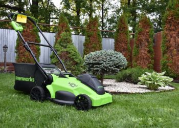 аккумуляторная газонокосилка Greenworks GD40LM16X