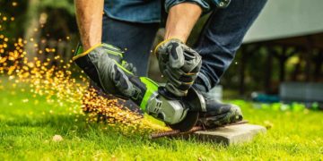 аккумуляторная болгарка Greenworks GD24AG