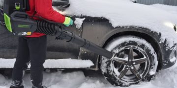 аккумуляторный воздуходув Greenworks GD82BPB